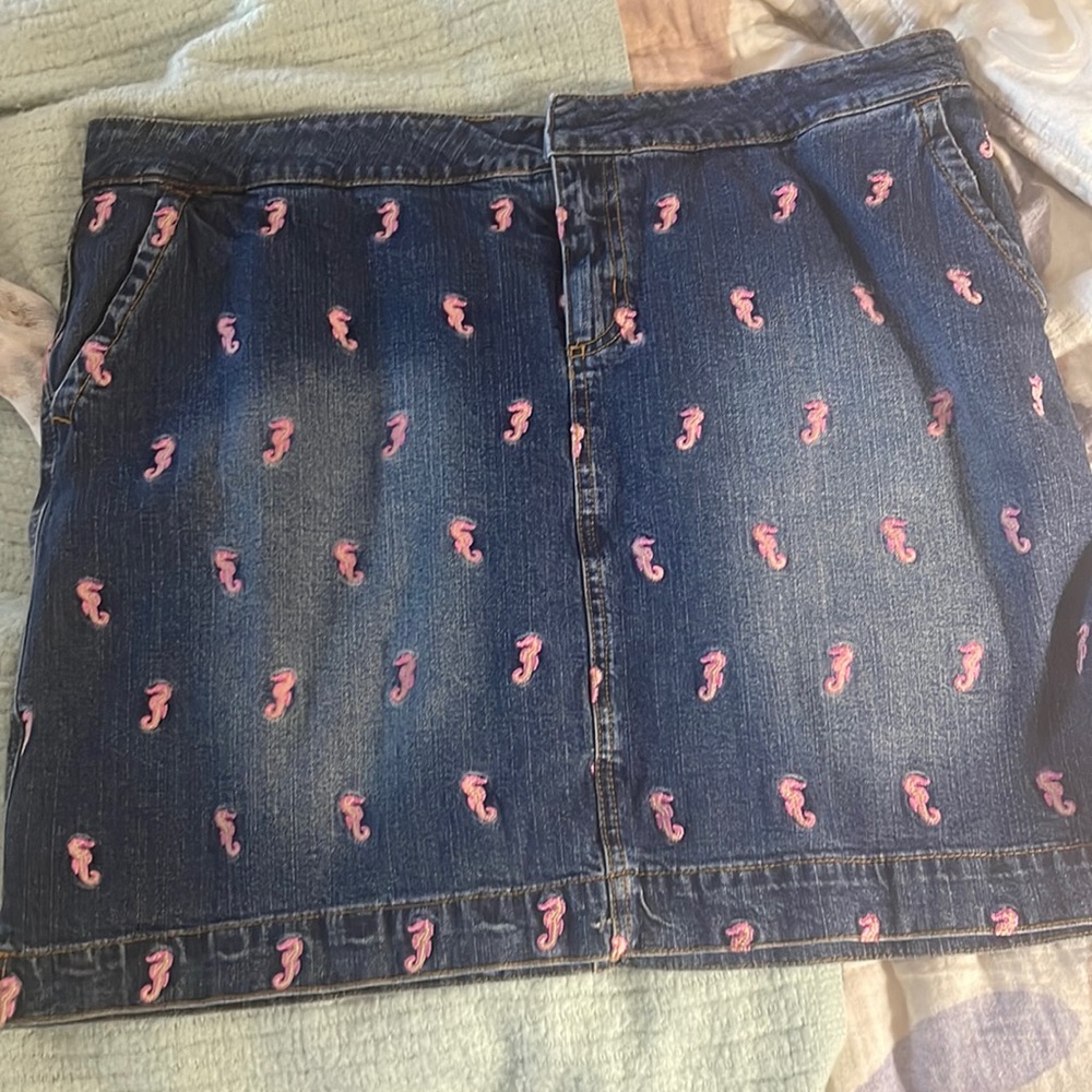 Lilly Pulitzer mini skirt!